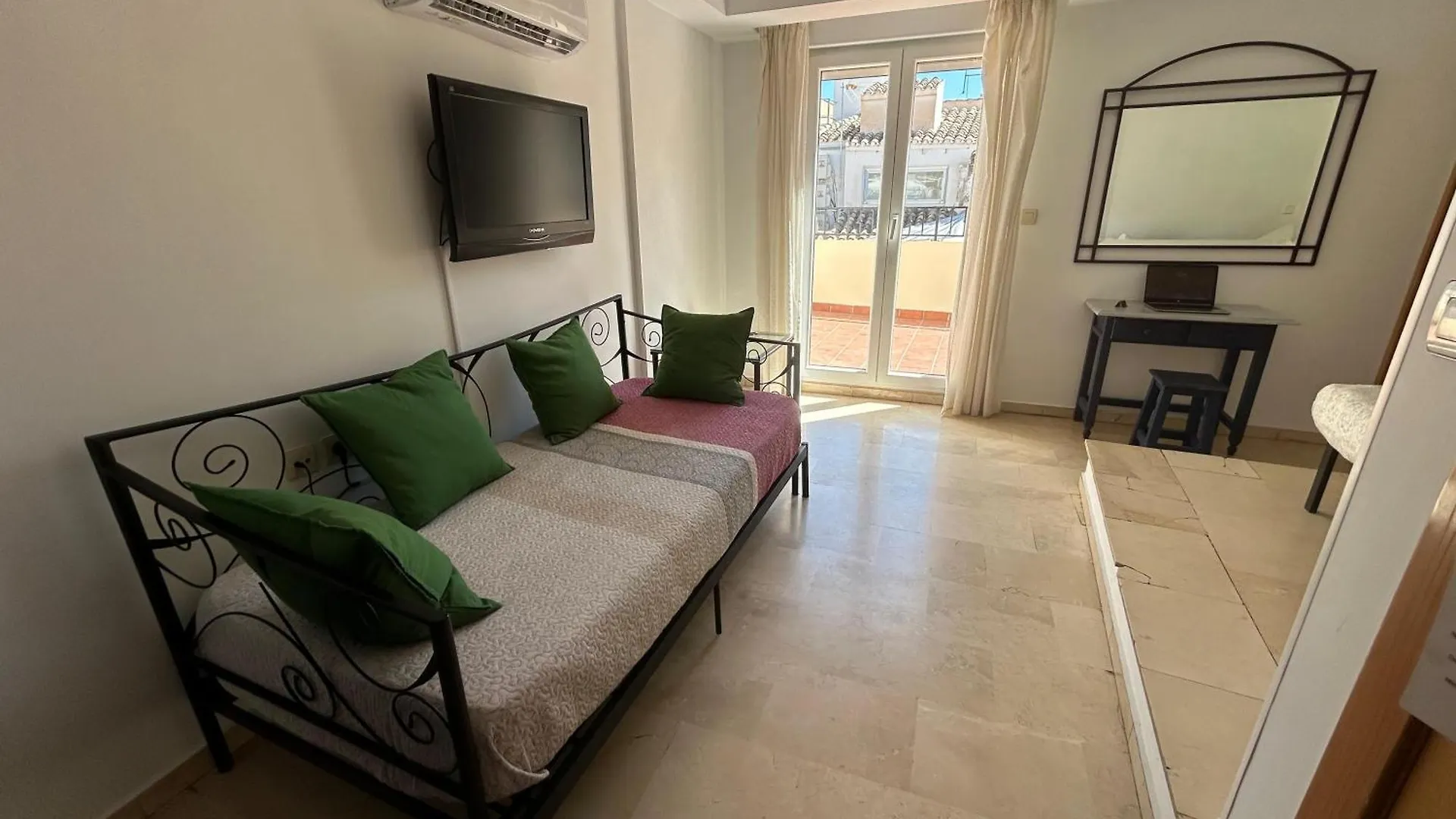 Hostal El Olivo Granada Vendégház